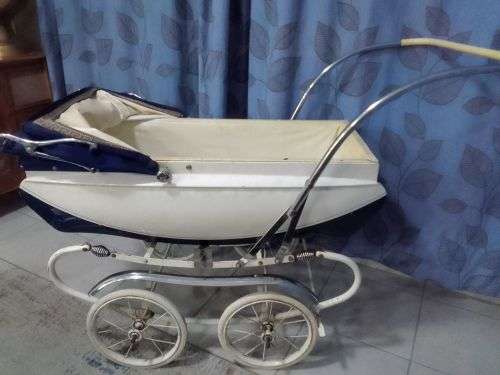 Vintage Pram has been professional ly Cleaned