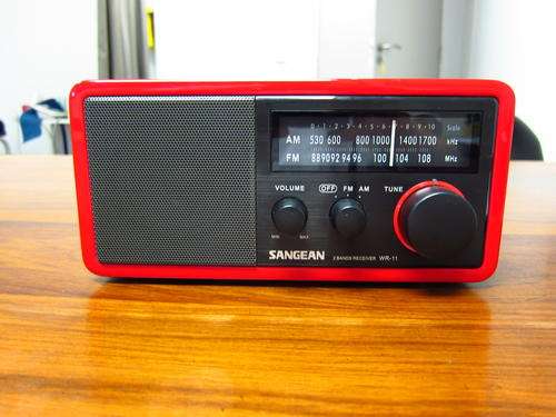 Sangean WR-11 Radio