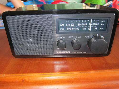 Sangean WR-11 Radio