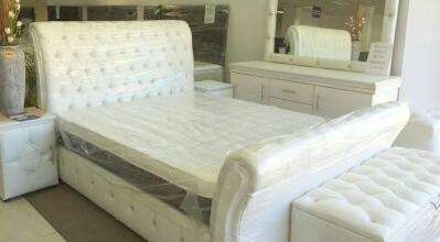 Bedroom Set / Bedroom Suite