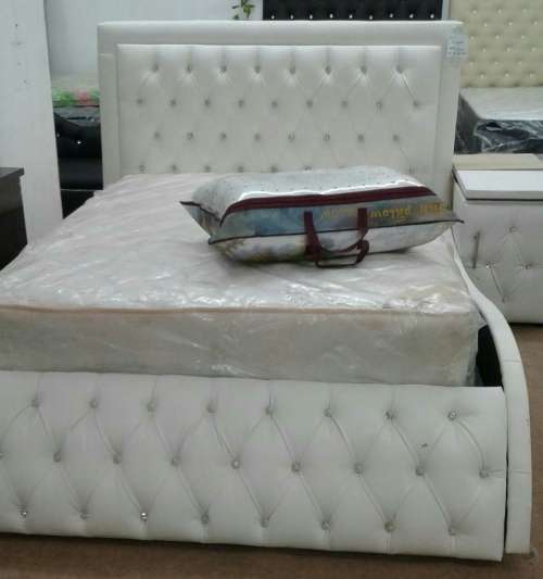 Sleigh Bed (Queen)