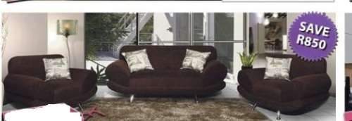 Lounge Suites / couches (3 piece)