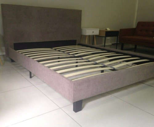 Sleigh Bed Queen