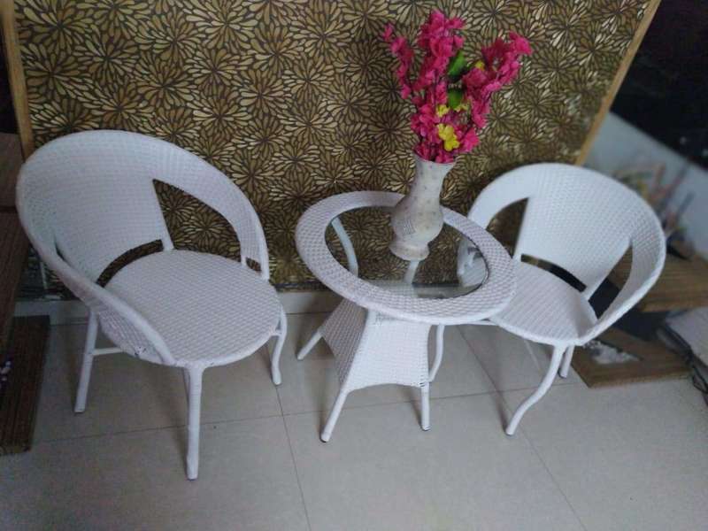 Outdoor patio furniture (3 piece )