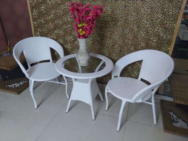 Outdoor patio furniture (3 piece )