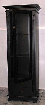 Display Cabinets / Side Towers