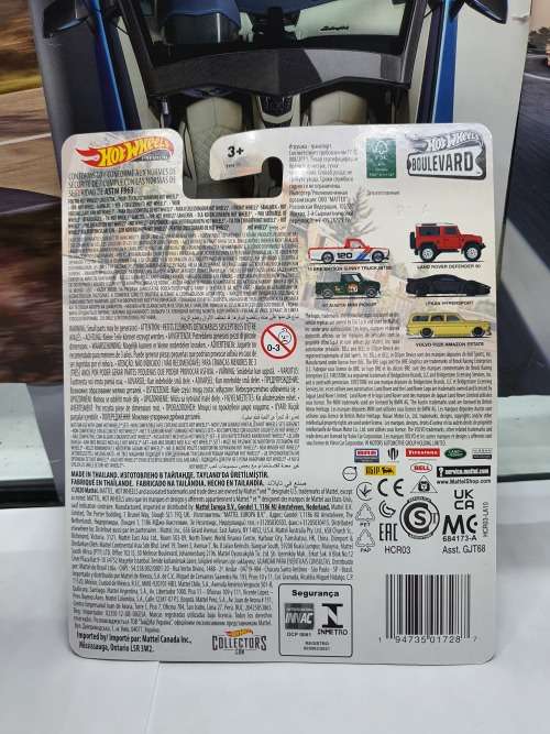 1/64 Hotwheels Boulevard 67 Austin Mini Pickup