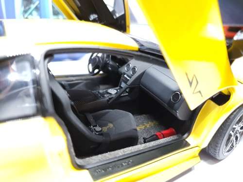 1/18 AutoArt Lamborghini Murcielago SV