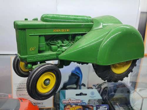 6x ERTL John Deere tractors