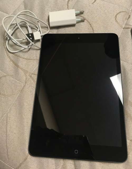APPLE IPAD MINI | 64GB | WiFi Only | BLACK | GENUINE APPLE 10/10 *** IPAD MINI ***