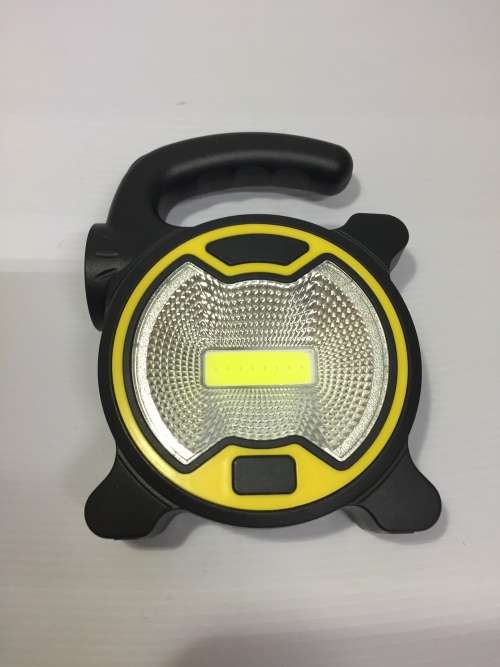FREE BATTERIES**COMPETITIVE SHIPPING RATES* AWESOME MULTI PURPOSE LANTERN/TORCH
