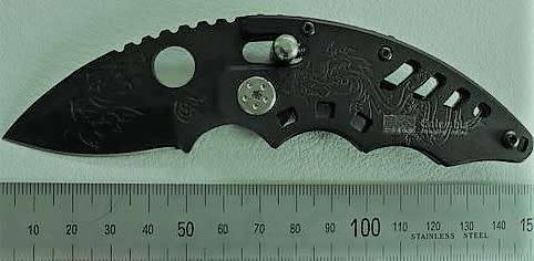 *LOW START* Columbia Dragon Knife. A BEAUTIFUL PIECE. COMES WITH A POUCH