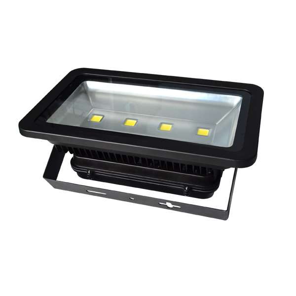 200W FLOOD LIGHT AT A THIRD OF IT's RETAIL VALUEI AMAZING VALUE..ONLY 6 ON AUCTION!!!