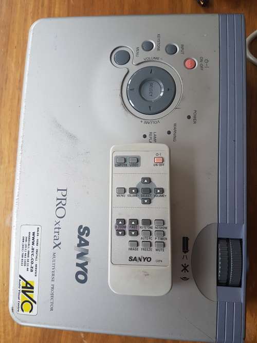 Sanyo Pro xtraX Multiverse Projector