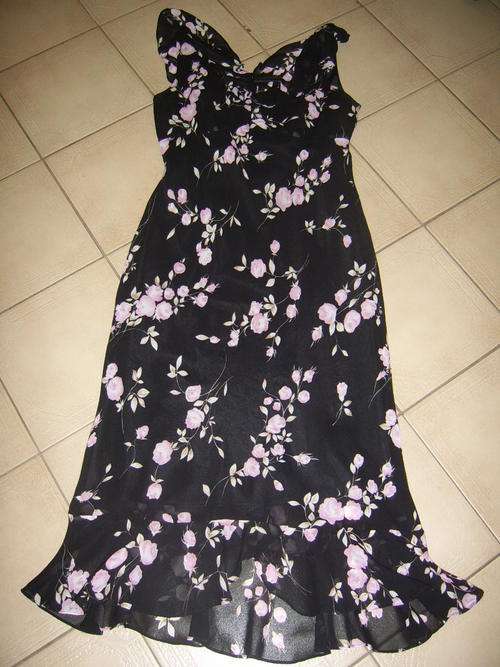 Elegant Ladies Dress - Size 34