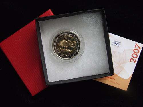 2008 OOM PAUL R5 WITH CERTIFICATE OF AUTHINTICITY VERY LOW MINTAGE 2990