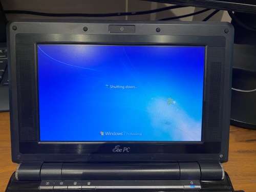Asus EEPC 7` laptop celeron,1gb ram