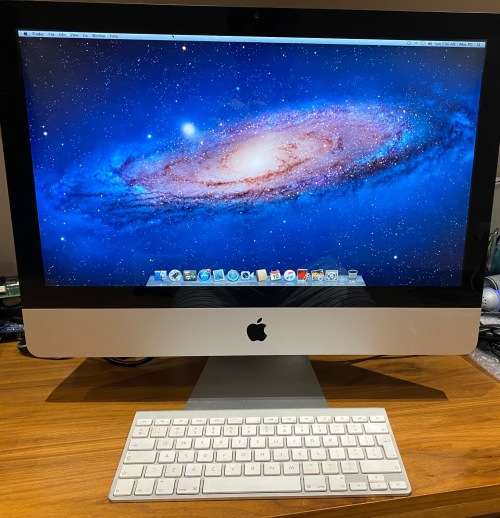 iMac 21.5` mid 2011, I5, 4gb, amd Radeon please read deception working 100%