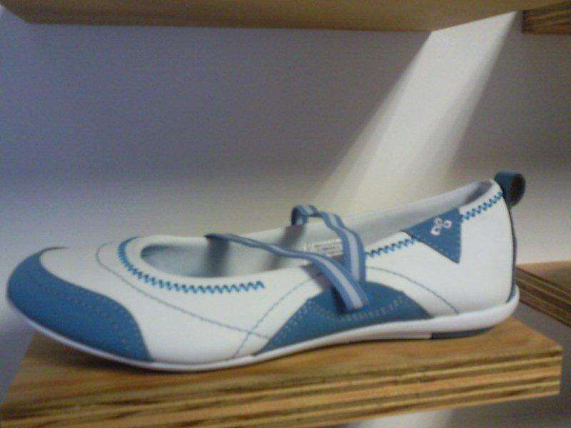 GINO FARRELLI COMFY PUMPS - ZLS93002HK BLUE & WHITE PUMP WITH ELASTIC STRAPS