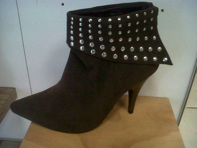 CHOC POINTY SUEDE ANKLE BOOTS - PLW102403CH - STUD DETAIL - MED HEEL
