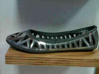 PLS10652GR SNAZZY GREY GLITTER PUMPS SIZE 3 ONLY