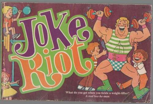 A VARIETY OF TEN JOKE PAPERBACK BOOKS