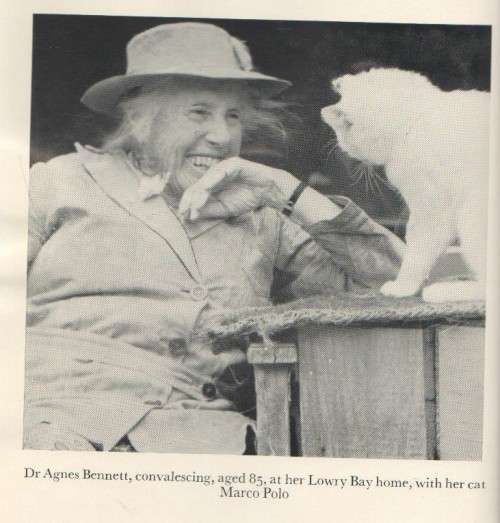 DOCTOR AGNES BENNETT - CECIL & CELIA MANSON (1960)