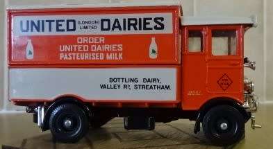 CORGI CABOVER MILK TRUCK D67/1 - LIMITED EDITION, MADE IN ENGLAND