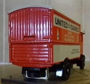 CORGI CABOVER MILK TRUCK D67/1 - LIMITED EDITION, MADE IN ENGLAND