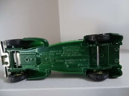 GREEN MATCHBOX MODELS OF YESTERYEAR NO Y17, 1938 HISPANO-SUIZA, MADE IN ENGLAND . LESNEY PRODUCT