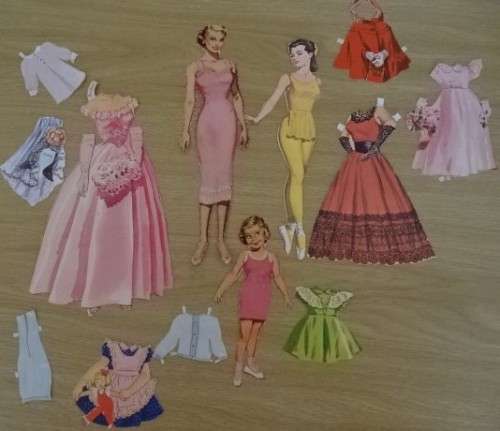 VINTAGE PAPER DOLLS