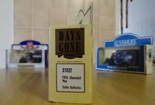 DIE CAST MODEL, DAYS-GONE - 1934 CHEVROLET VAN. EXIDE BATTERIES (MADE IN ENGLAND)