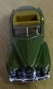MATCHBOX 1941 CADILLAC SERIES 62 CONVERTABLE  (MADE IN THAILAND)