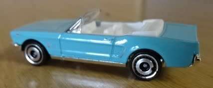 HOTWHEELS 1965 MUSTANG CONVERTIBLE  DODGE POWER WAGON (MADE IN MALAYSIA)