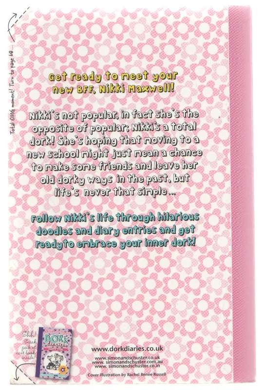 DORK DIARIES - RACHEL RENEE RUSSELL (2015)