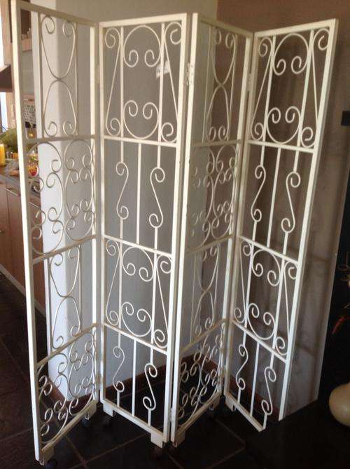 4 Panel Wrought Iron Divider (White)