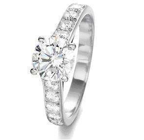 0.65cts SI Clarity Sparkling Solitaire Diamond Ring !
