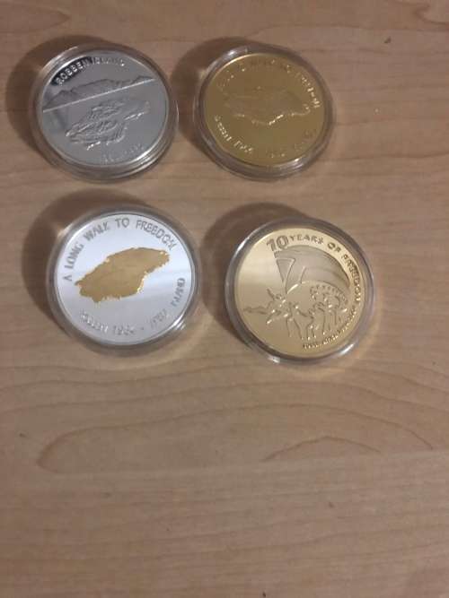 Mandela medallion x4