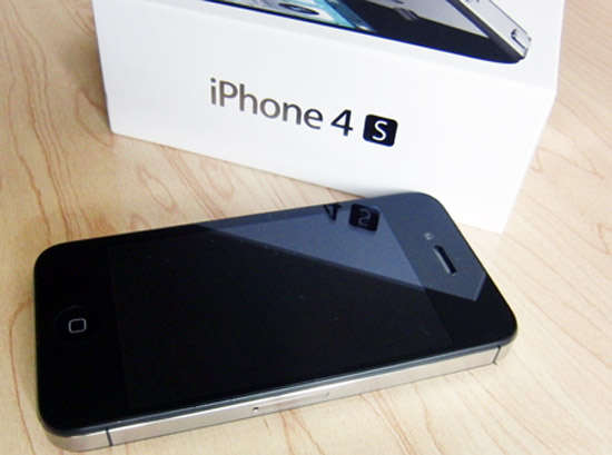 iPhone 4S 16GB Black in MINT condition