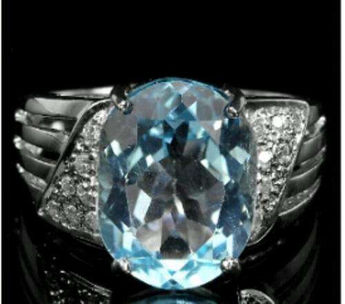 Natural AAA Swiss  Blue Topaz Ring     Size 6.75