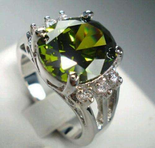 Peridot Ring size 7