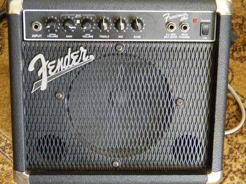 FENDER FRONTMAN PR241 15WATT AMP - PRICE REDUCED