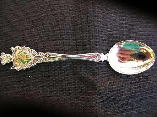 collectable Tea Spoon "RONDALIA WARMBRON" please see pics for more details