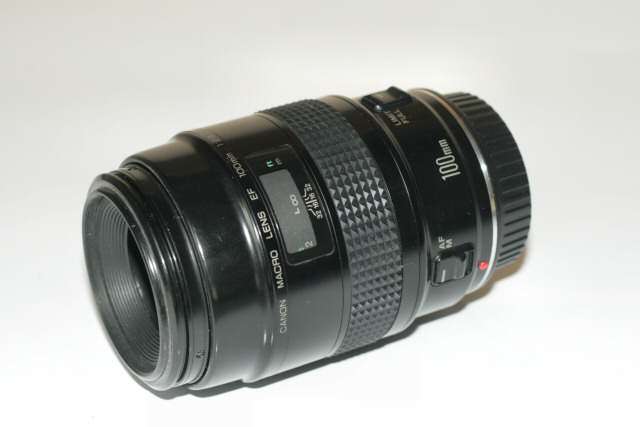 Canon EF 100mm f/2.8 Macro ...