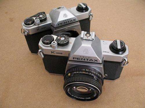 2x Asahi Pentax K1000 + 1x smc PENTAX-M 1:1.7 50mm