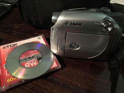 Canon DC230 DVD camcorder