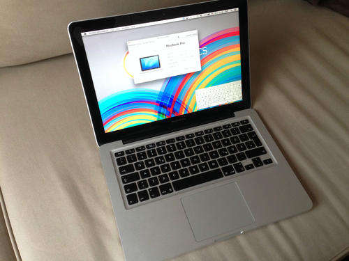 Apple macbook pro 13' core i7, 8gb ram, 750gb hdd MD102LL/A