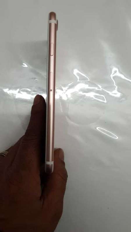 Apple IPhone 7 32GB - 10/10 - Local Stock - Like new -Rose Gold