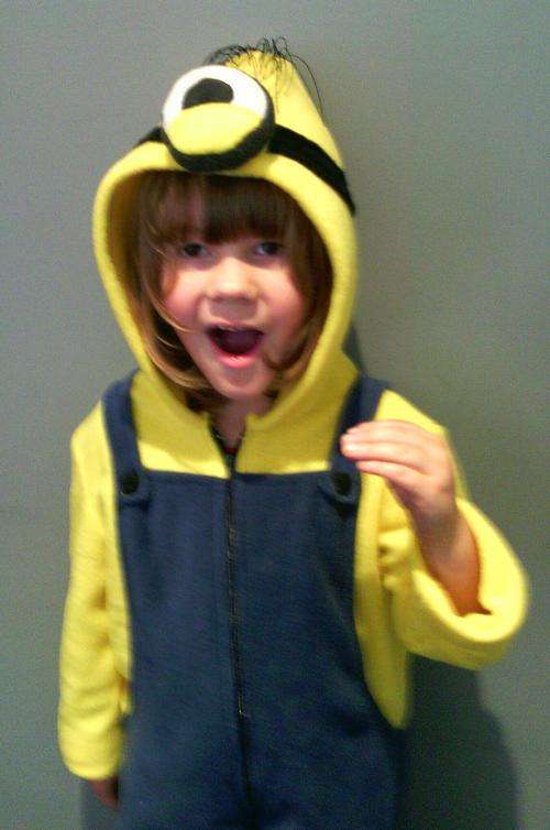 Cute Minion Onesie Play Suit! Dress Up, Play, Or Sleep Wear 2-3 Years