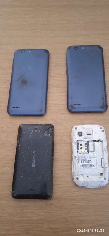 Lot of 4 Cellphones